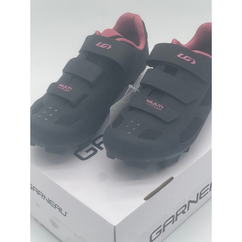 Louis Garneau Women's multi air flex Bike shoes. Size 8 Cycling.B 93.